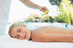 Relaxing back massage using aromatherapy oils